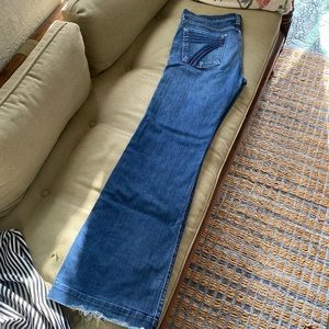 Seven jeans size 30 length 32.